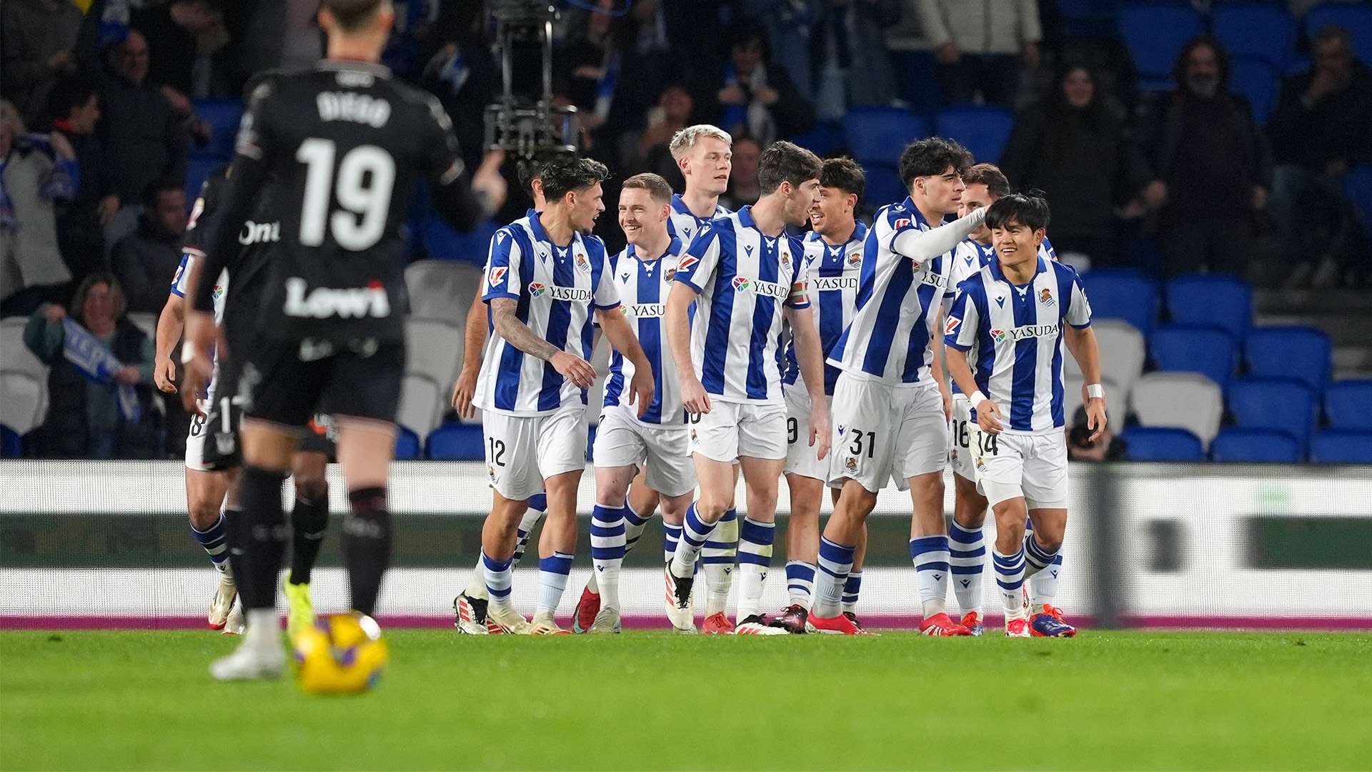 區強權波士 區強權波士